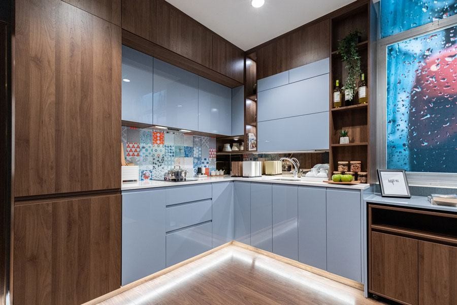 mẫu tủ bếp nhựa giả gỗ 