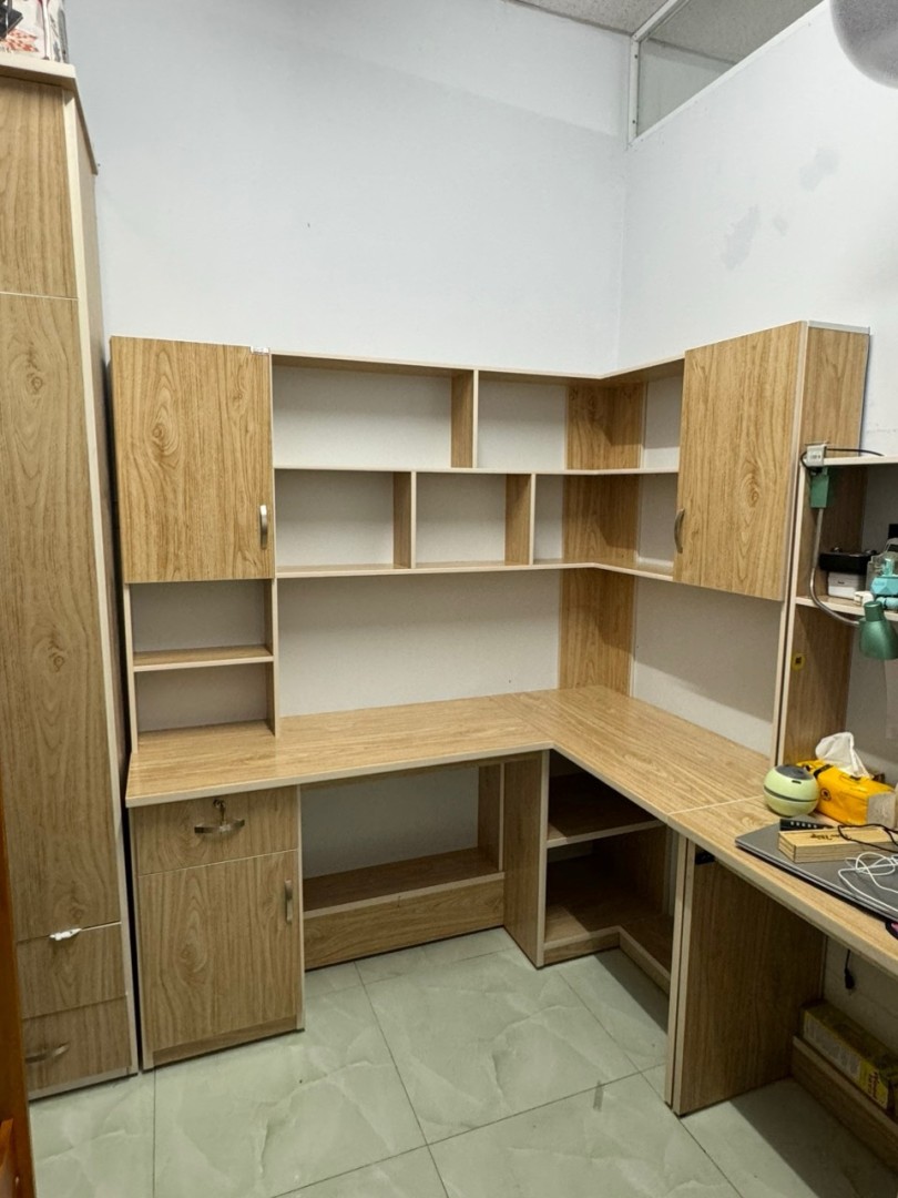 bàn học nhựa nội thất